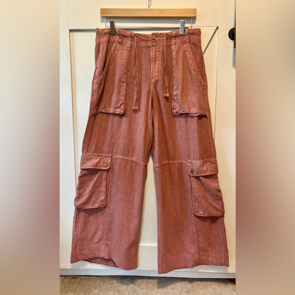 Anthropologie Pilcro Beach Cargo Pants - Size 4